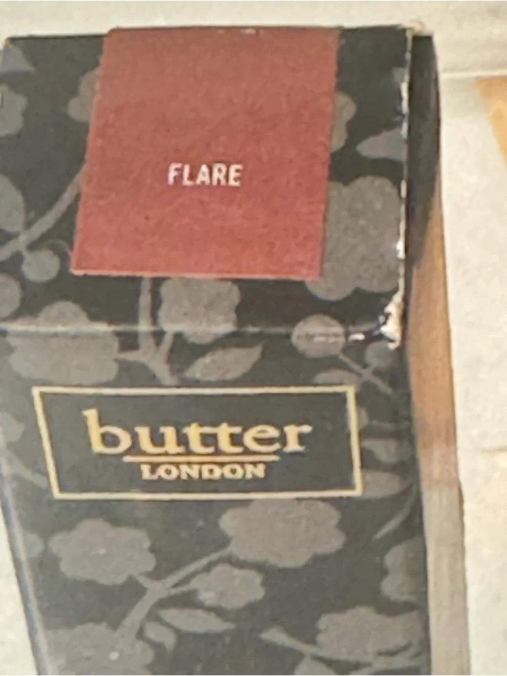 Butter London Glazen Lustrous Eyeliner in Ultraviolet 0.11 oz